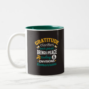 Tasse 2 Couleurs La gratitude apporte la paix aujourd'hui – Foi pos