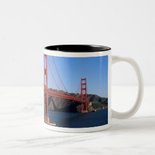 Tasse 2 Couleurs La lumière du matin baigne le Golden Gate Bridge
