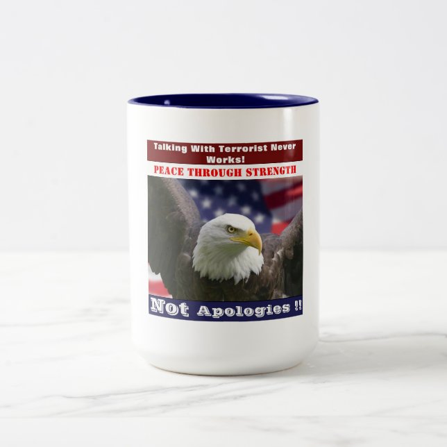 Tasse 2 Couleurs La Paix Par La Force (Centre)