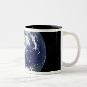 Tasse 2 Couleurs La terre entièrement allumée portée sur l'Amér