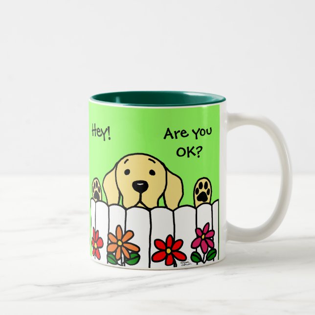 Tasse 2 Couleurs Labrador jaune vous observant (Droit)