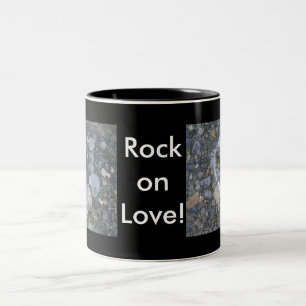 Tasse 2 Couleurs L'amour est Rock Solid