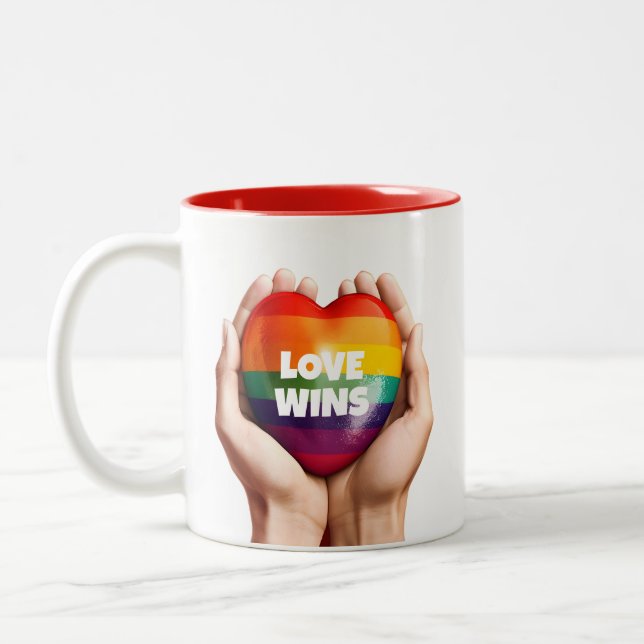 Tasse 2 Couleurs L'amour gagne le Gay pride LGBT (Gauche)