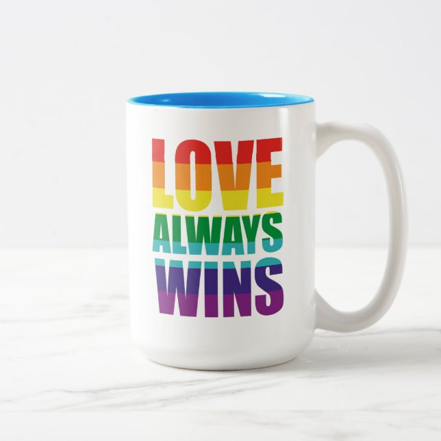 Tasse 2 Couleurs L'amour gagne toujours (Droit)