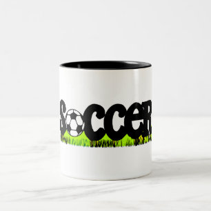 Tasse 2 Couleurs Le football (sur l'herbe)