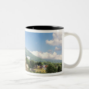 Tasse 2 Couleurs Le magnifique château de Schonbuhel se trouve au-