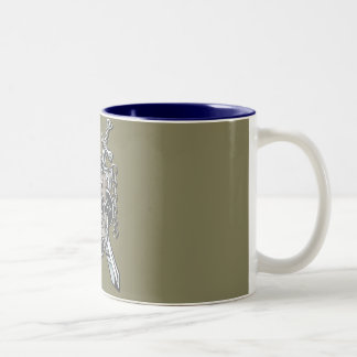 Tasse 2 Couleurs Le manteau du héros des bras