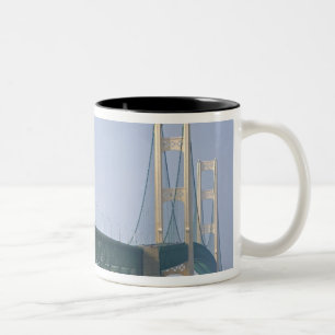 Tasse 2 Couleurs Le pont Mackinac enjambant les détroits de 2