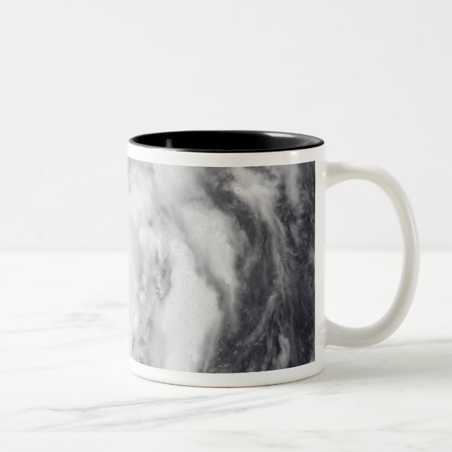 Tasse 2 Couleurs Le typhon Damrey dans l'ouest de l'océan Pacifique (Droit)