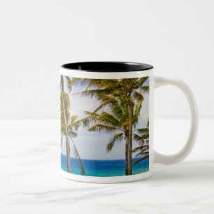Tasse 2 Couleurs Les cocotiers (Cocos nucifera) se balancent dans