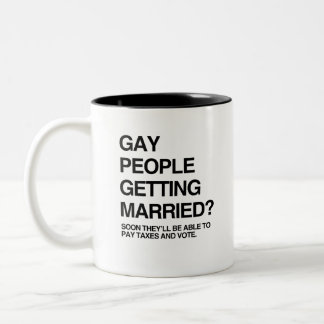 TASSE 2 COULEURS LES HOMOSEXUELS SE MARIENT