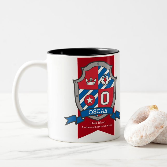 Tasse 2 Couleurs Lettre Oscar O oiseau héraldique rouge nom bleu si (Avec donut)