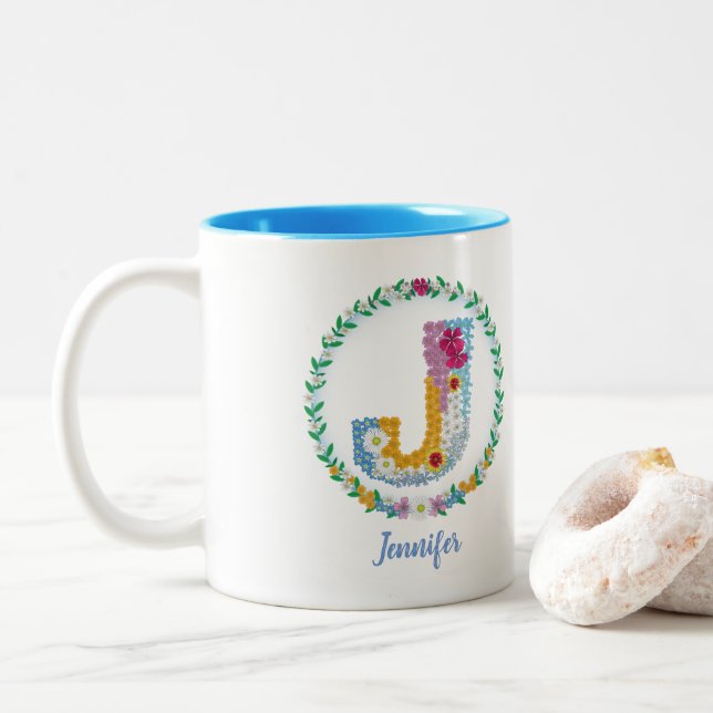 Tasse 2 Couleurs Lettres de fleurs Initiale "J" avec nom personnali (Avec donut)