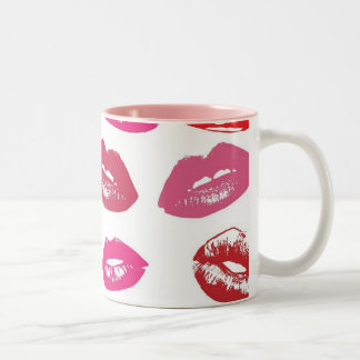 Tasse 2 Couleurs lèvres-220184 BEAUTY MODE KISSES LIPS rouge brilla