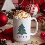 Tasse 2 Couleurs Lit | Noël drôle<br><div class="desc">Est-ce vraiment du café dans votre tasse ? Notre drôle de design de tasse de Noël met en vedette "get lit" en rouge et vert festif découpé avec une illustration d'arbre de Noël éclairé surmonté d'une étoile.</div>
