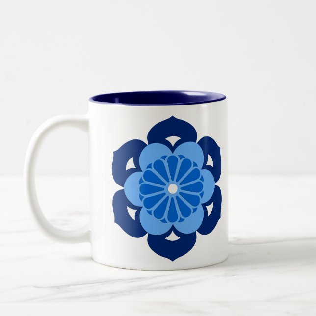 Tasse 2 Couleurs Lotus Flower Mandala, Indigo et bleu clair (Gauche)