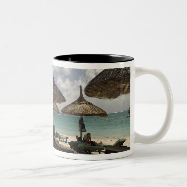 Tasse 2 Couleurs Maurice, Poste de Flacq. Scène de plage à la (Droit)