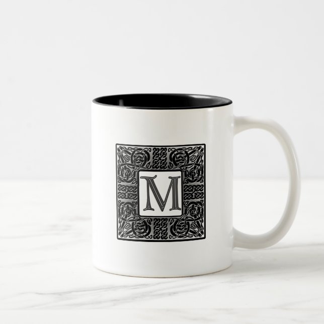 Tasse 2 Couleurs Monogramme Celtique Argent "M" (Droit)