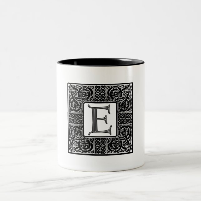 Tasse 2 Couleurs Monogramme Celtique "E" argenté (Centre)