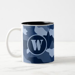 Tasse 2 Couleurs Monogramme de camouflage bleu initial