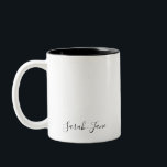 Tasse 2 Couleurs Monogramme de script noir et blanc<br><div class="desc">La simplicité rencontre la sophistication avec notre mug noir et blanc doté d'un monogramme personnalisé. Le design épuré et classique offre un look intemporel, parfait pour rehausser votre routine matinale ou ajouter une touche personnelle à votre espace de travail. L'extérieur noir audacieux et l'intérieur blanc croquant créent un contraste saisissant,...</div>