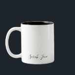 Tasse 2 Couleurs Monographie de script noir et blanc<br><div class="desc">La simplicité et la sophistication de notre Mug à café noir et blanc avec un monogramme personnalisé. Le design classique et propre offre un look intemporel, parfait pour élever votre routine matinale ou ajouter une touche personnelle à votre espace de bureau. L'extérieur noir audacieux et l'intérieur blanc immaculé créent un...</div>