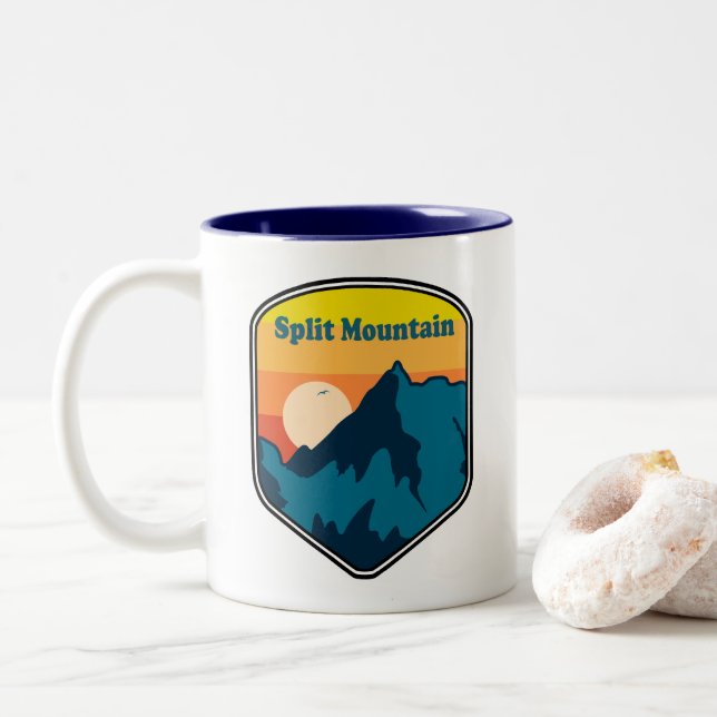 Tasse 2 Couleurs Mont Split Mountain Californie Lever du soleil (Avec donut)