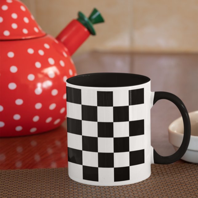 Tasse 2 Couleurs Motif à carreaux noir et blanc (Black and White Check Pattern Two-Tone Coffee Mug)