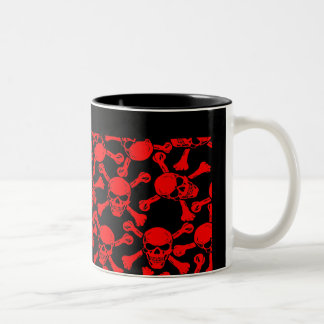 TASSE 2 COULEURS MOTIF DE CRÂNES GOTHIQUES ET OS CROISÉS