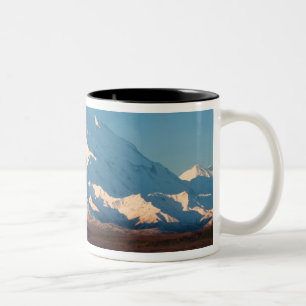 Tasse 2 Couleurs N.A., États-Unis, Alaska. Mt. McKinley dans Denal