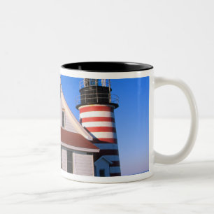 Tasse 2 Couleurs NA, États-Unis, Maine. Phare de West Quoddy près