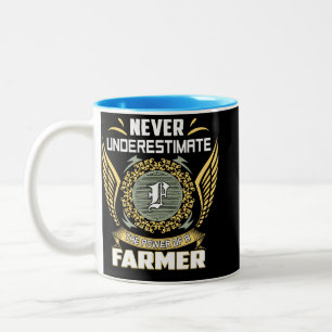 Tasse 2 Couleurs Ne sous-estimez jamais le pouvoir d'un agriculteur