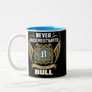 Tasse 2 Couleurs Ne sous-estimez jamais le pouvoir d'un taureau
