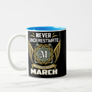 Tasse 2 Couleurs Ne sous-estimez jamais le pouvoir d'une marche