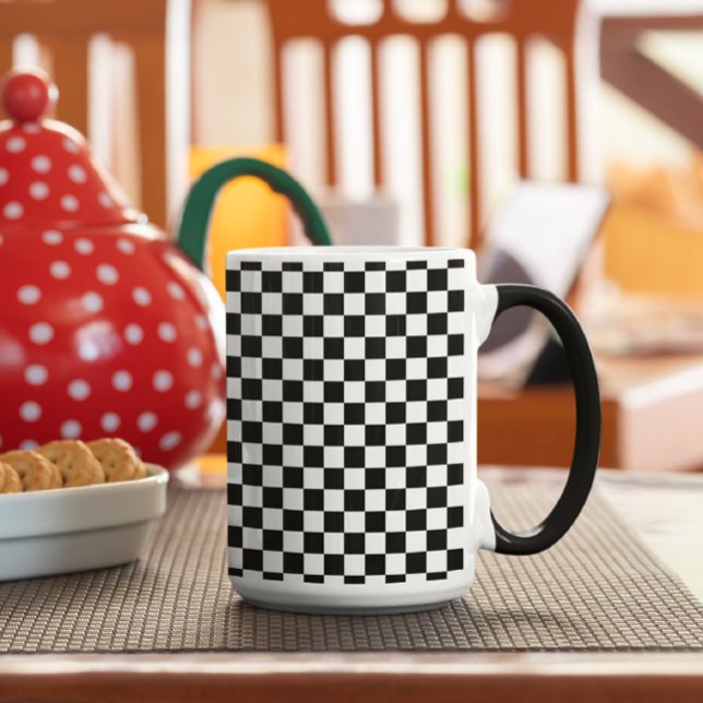 Tasse 2 Couleurs noir et blanc - damier rétro (Créateur téléchargé)
