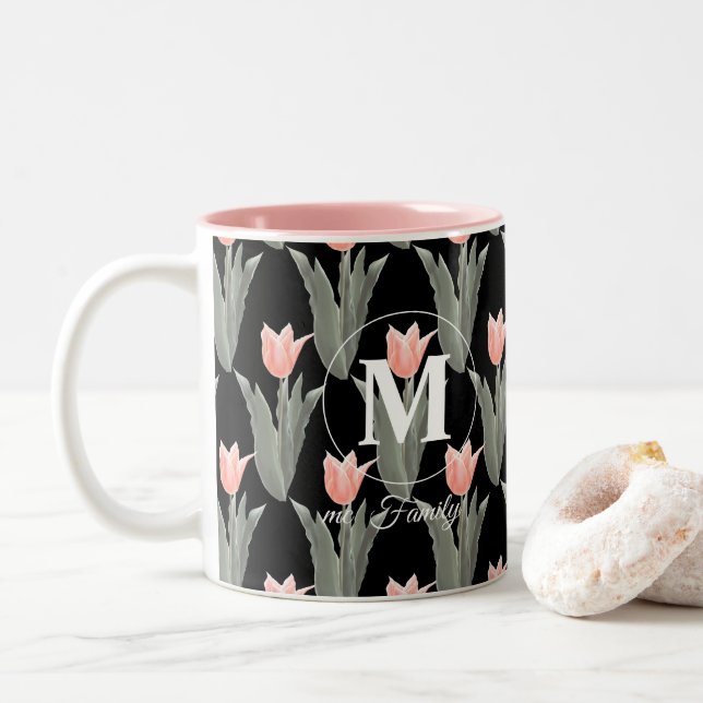 Tasse 2 Couleurs Nom De Famille Élégant Monogramme Peach Tulips Pei (Avec donut)