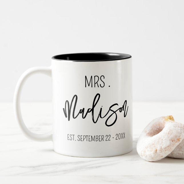 Tasse 2 Couleurs Nom personnalisé de mariage personnalisé Mme Date  (Avec donut)