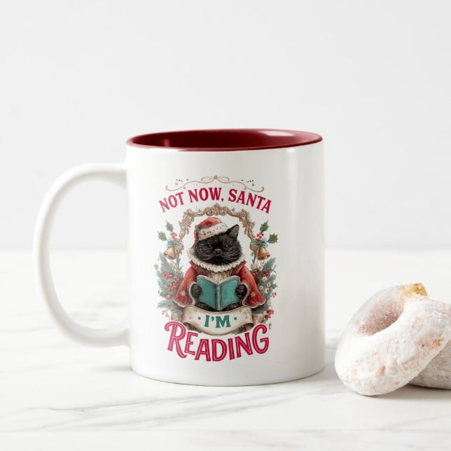 Tasse 2 Couleurs Not Now Santa I'm Reading  (Avec donut)