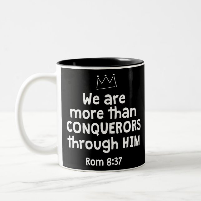TASSE 2 COULEURS NOUS SOMMES PLUS QUE DES CONQUÉRANTS À TRAVERS LUI (Gauche)