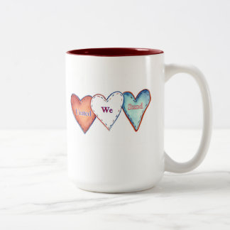 Tasse 2 Couleurs Nous Unis, nous tenons le coeur patriotique