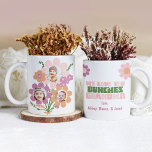 Tasse 2 Couleurs Nous Vous Aimons Bunches Grand-Mère Cadeau Photo M<br><div class="desc">Grand-mère sait à quel point ses petits-enfants l'aiment avec cette tasse photo personnalisée avec un joli bouquet de jardin. Ajoutez jusqu'à trois photos et noms pour compléter la conception. Modifier la conception pour supprimer les photos si vous souhaitez</div>