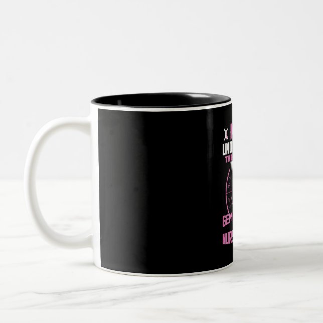 Tasse 2 Couleurs Nurse | Never underestimate The Power (Gauche)