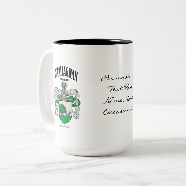 Tasse 2 Couleurs O'Callaghan Family Crest, Traduction & Significati (Devant gauche)