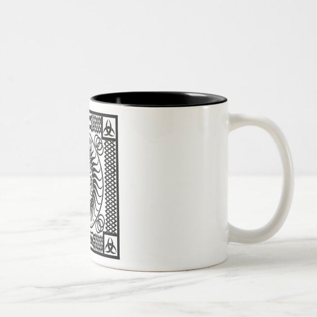 Tasse 2 Couleurs ornement celtique unique (Droit)