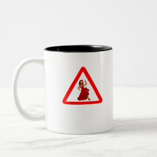 Tasse 2 Couleurs Panneau routier avec le danseur dans l'émoticône
