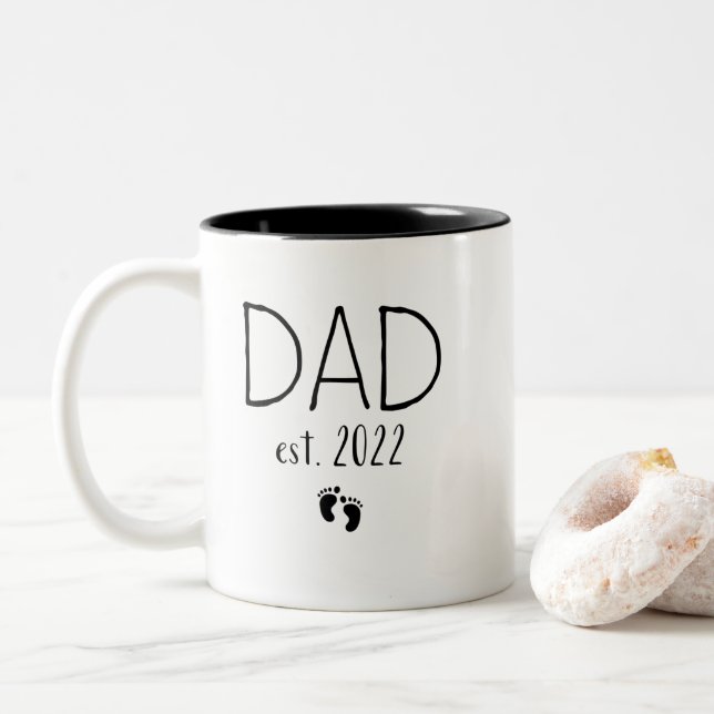 Tasse 2 Couleurs Papa est 2022 nouveau papa fête des pères grossess (Avec donut)
