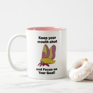 Tasse 2 Couleurs Papillon de l'érable rose gardant la bouche fermée