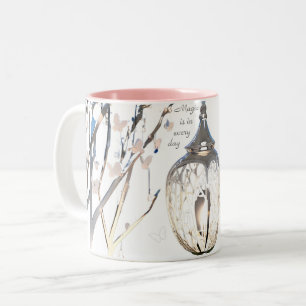 Tasse 2 Couleurs Papillon rose et blanc et lanterne métallique