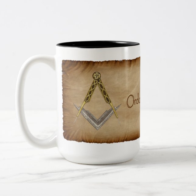 Tasse 2 Couleurs Parchemin avec Carré et Compass (Gauche)
