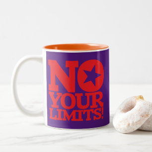 Tasse 2 Couleurs Pas De Limites ! Texte rouge violet BG